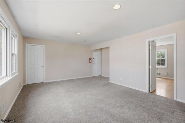 14 Dartmouth Ave 3B, Bridgewater Twp., NJ 08807