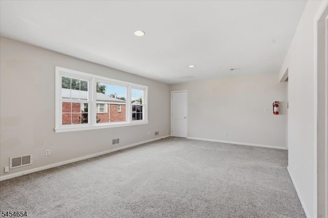 14 Dartmouth Ave 3B, Bridgewater Twp., NJ 08807