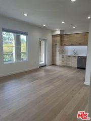6020 Seabluff Drive 205, Playa Vista, CA 90094