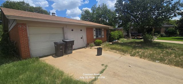 1053 Cole Court, Fort Worth, TX 76115
