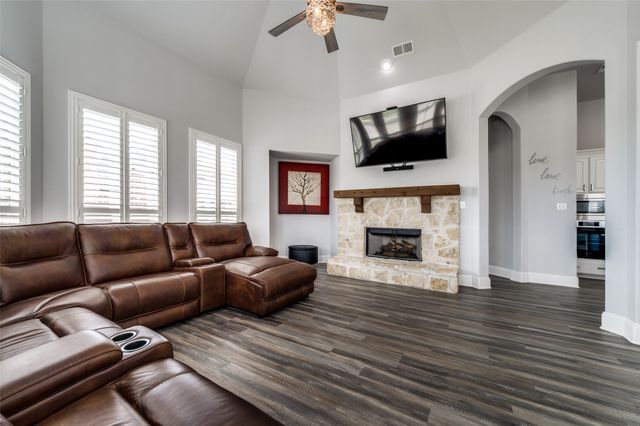 8325 Inverness, The Colony, TX 75056
