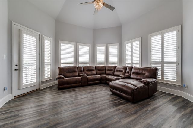 8325 Inverness, The Colony, TX 75056