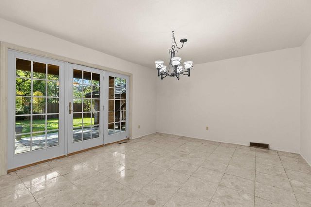 1580 ARBORETUM DRIVE, Oshkosh, WI 54901