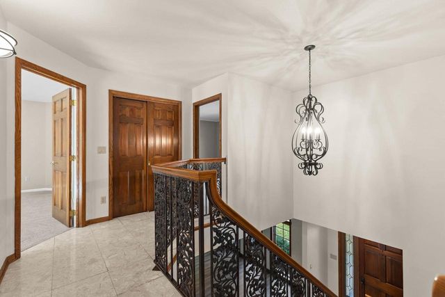 1580 ARBORETUM DRIVE, Oshkosh, WI 54901