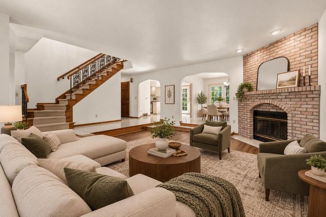 1580 ARBORETUM DRIVE, Oshkosh, WI 54901