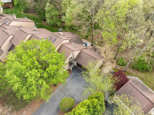 1955 Eastchester Drive D, High Point, NC 27265
