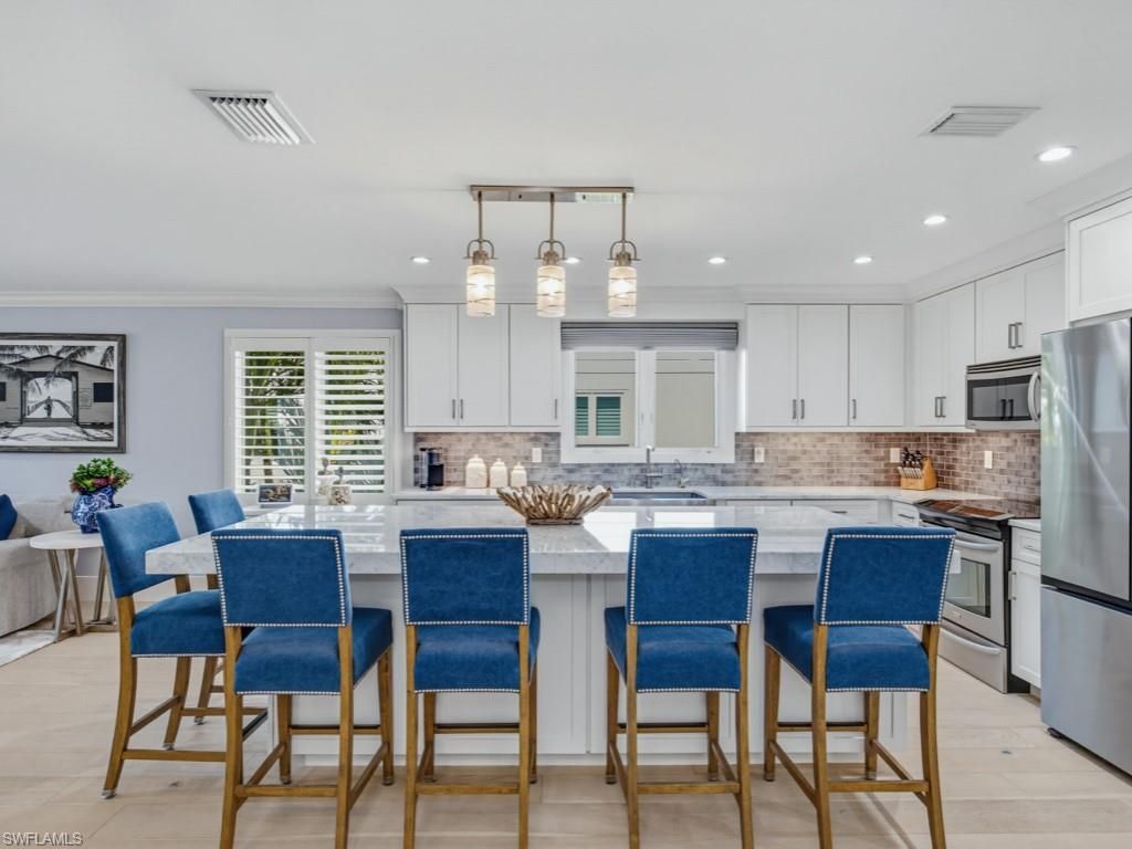 225 5th AVE S 103, NAPLES, FL 34102 — photo 4