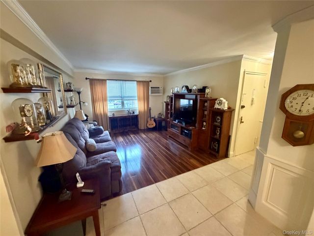 88-17 Shore Parkway 016, Howard Beach, NY 11414