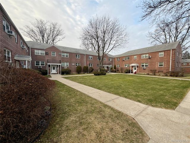 88-17 Shore Parkway 016, Howard Beach, NY 11414