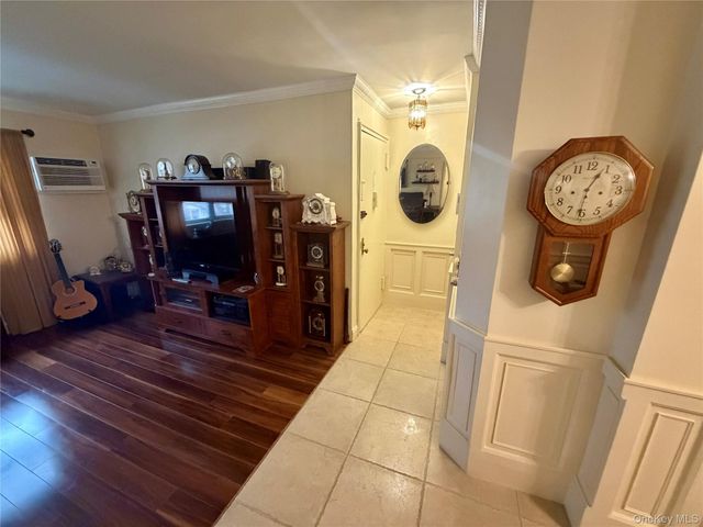 88-17 Shore Parkway 016, Howard Beach, NY 11414