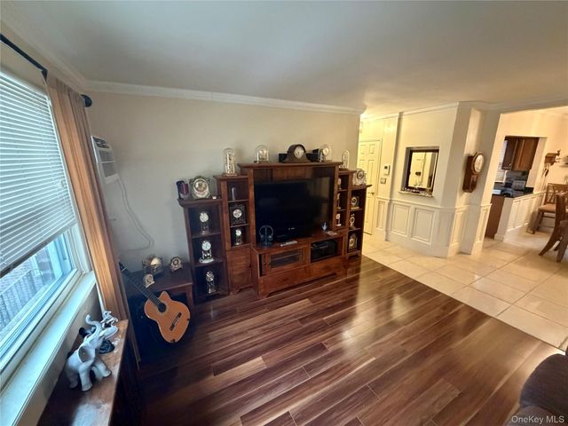 88-17 Shore Parkway 016, Howard Beach, NY 11414
