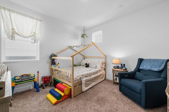 2717 N Cove Dr, Sacramento, CA 95833