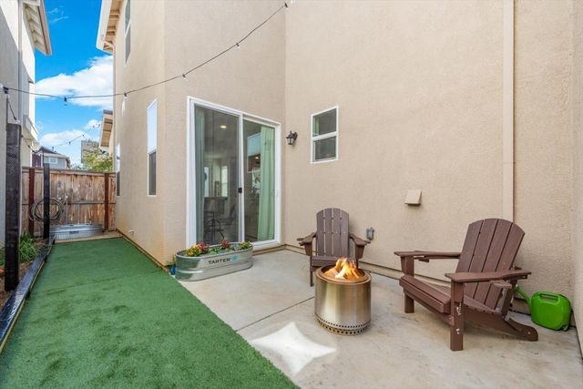 2717 N Cove Dr, Sacramento, CA 95833