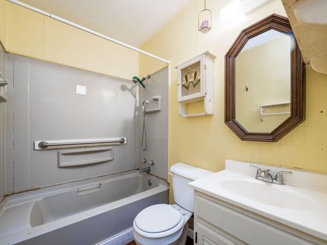 1625 Eastfield Drive N, Columbus, OH 43223