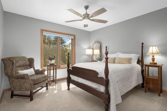 1085 Parkview Lane, Victoria, MN 55386