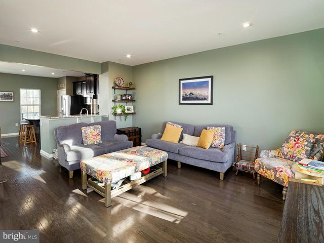 1100 UTLEY ALY, Phoenixville, PA 19460