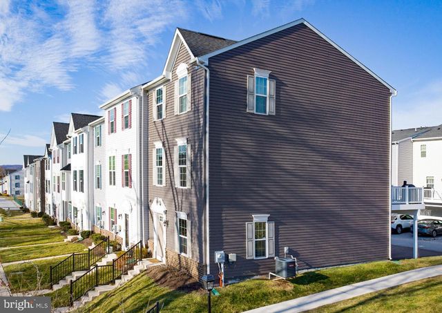 1100 UTLEY ALY, Phoenixville, PA 19460