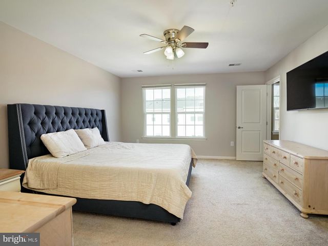 1100 UTLEY ALY, Phoenixville, PA 19460