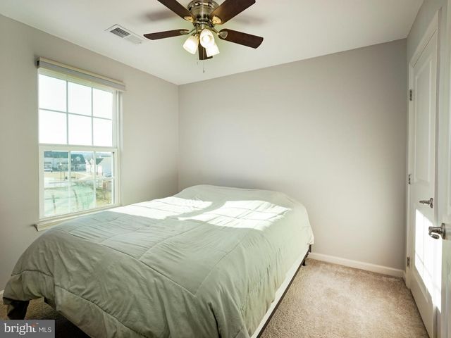 1100 UTLEY ALY, Phoenixville, PA 19460