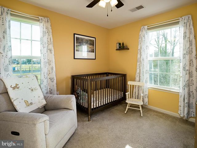 1100 UTLEY ALY, Phoenixville, PA 19460