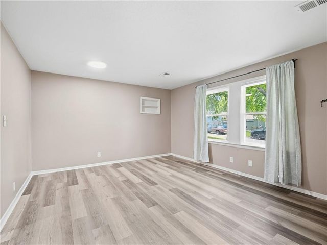 1604 N 44th Street, Kansas City, KS 66102