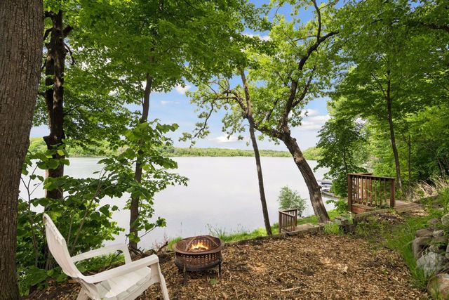 7080 Rolling Acres Road, Excelsior, MN 55331