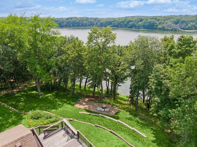 7080 Rolling Acres Road, Excelsior, MN 55331