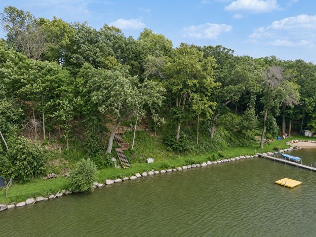 7080 Rolling Acres Road, Excelsior, MN 55331