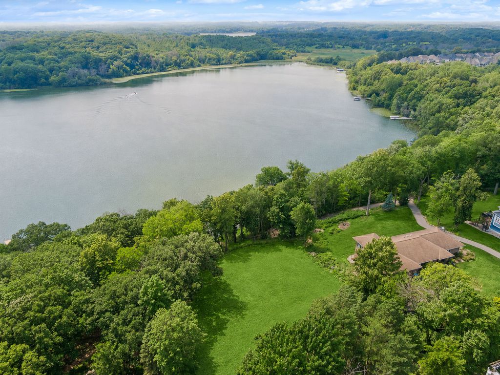 7080 Rolling Acres Road, Excelsior, MN 55331 — photo 3