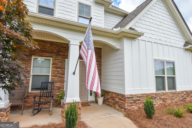 383 Walden Pond Way, Senoia, GA 30276