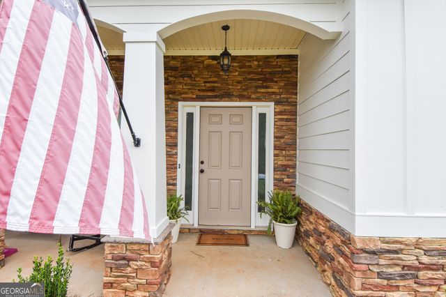 383 Walden Pond Way, Senoia, GA 30276