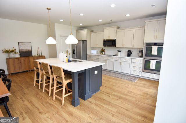 383 Walden Pond Way, Senoia, GA 30276