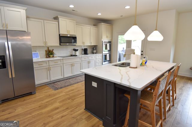 383 Walden Pond Way, Senoia, GA 30276