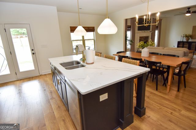 383 Walden Pond Way, Senoia, GA 30276