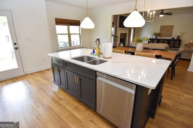 383 Walden Pond Way, Senoia, GA 30276
