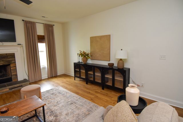 383 Walden Pond Way, Senoia, GA 30276