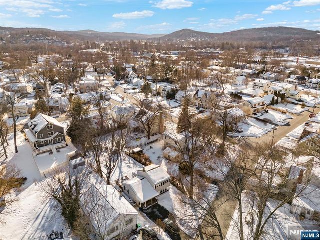 77 Riverside Drive, Denville Township, NJ 07834