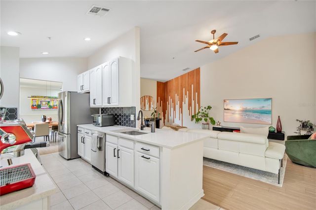 6440 AXEITOS TERRACE 110, Orlando, FL 32835