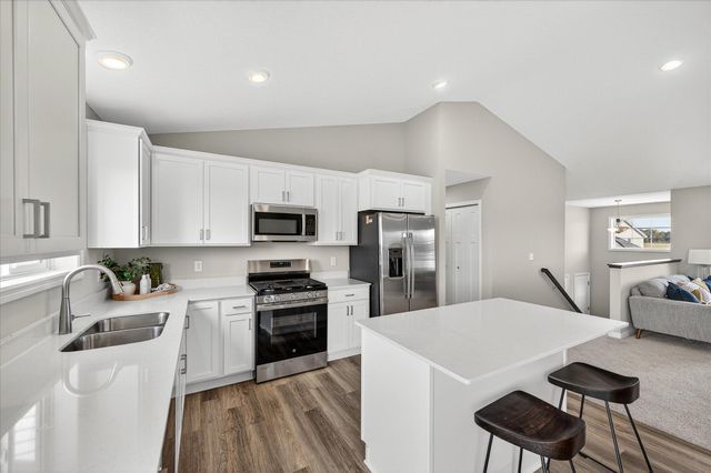 1316 Woods Road NE, Isanti, MN 55040