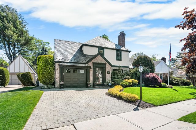 139 Stevens Avenue, Hempstead, NY 11550