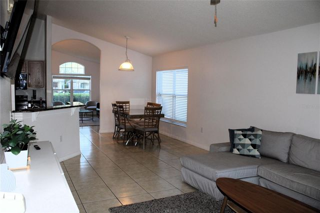 1068 LAKE BERKLEY DRIVE, Kissimmee, FL 34746