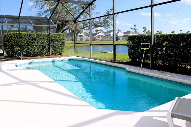 1068 LAKE BERKLEY DRIVE, Kissimmee, FL 34746