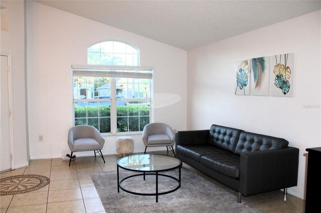 1068 LAKE BERKLEY DRIVE, Kissimmee, FL 34746