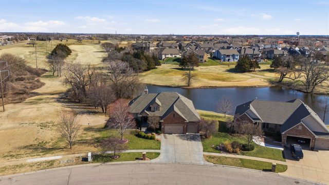1219 E Waters Edge St, Derby, KS 67037