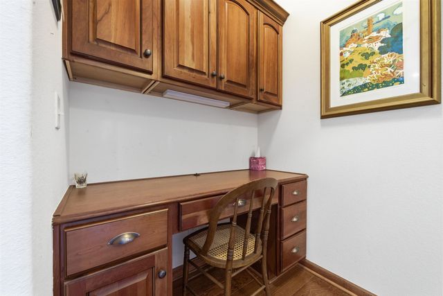 1219 E Waters Edge St, Derby, KS 67037