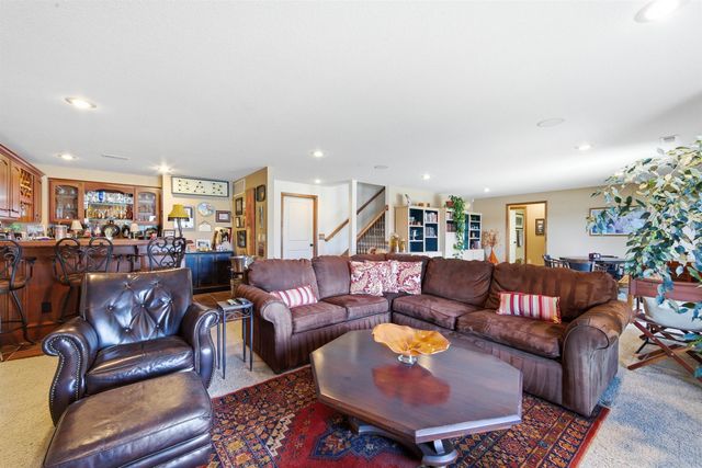 1219 E Waters Edge St, Derby, KS 67037