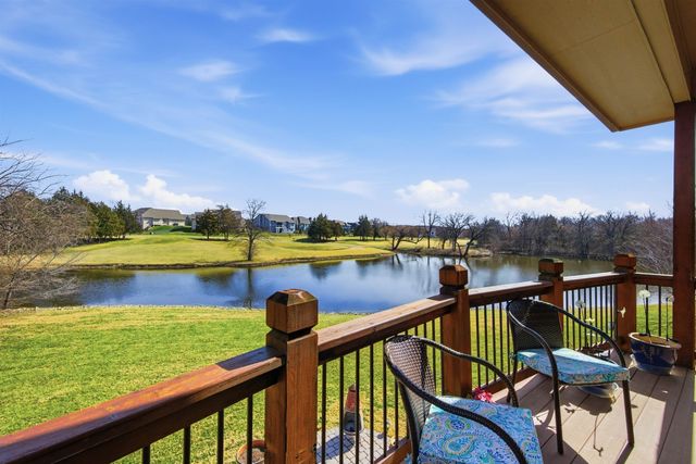 1219 E Waters Edge St, Derby, KS 67037