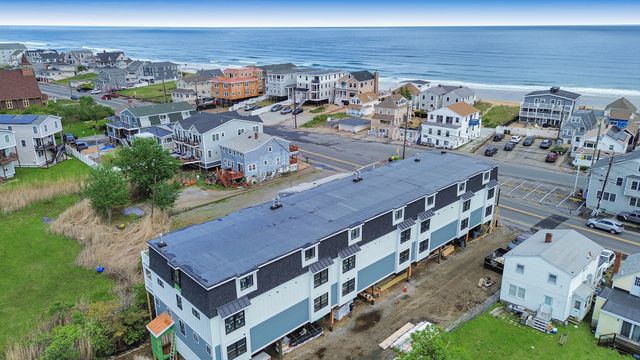 113 N End Blvd 1, Salisbury, MA 01952