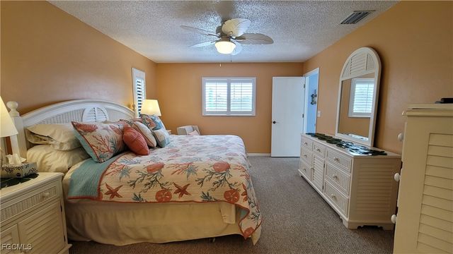 1126 SE 13th TER, Cape Coral, FL 33990