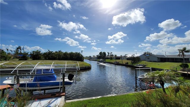 1126 SE 13th TER, Cape Coral, FL 33990
